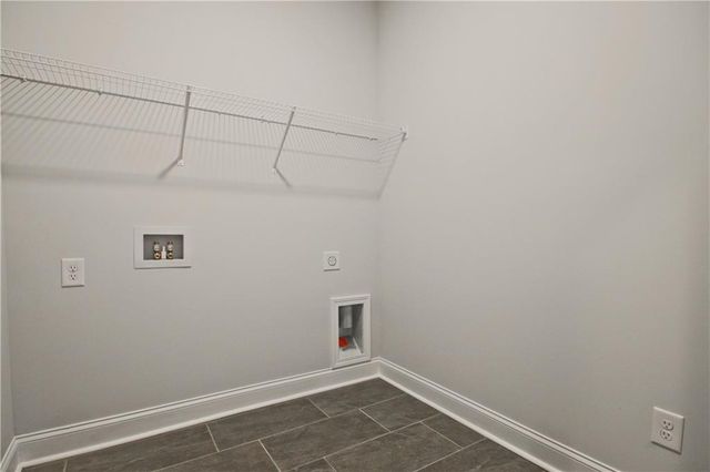1316 Sunny Valley Lane, Braselton, GA 30517