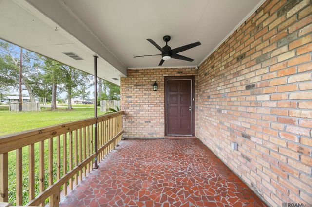 18875 La Hwy 22, Maurepas, LA 70449
