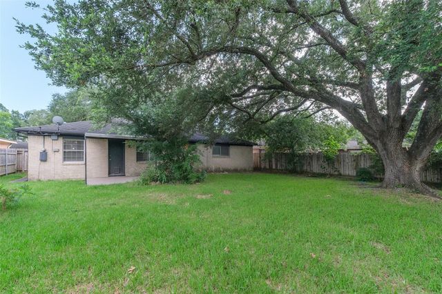 7614 Grape Street, Houston, TX 77074