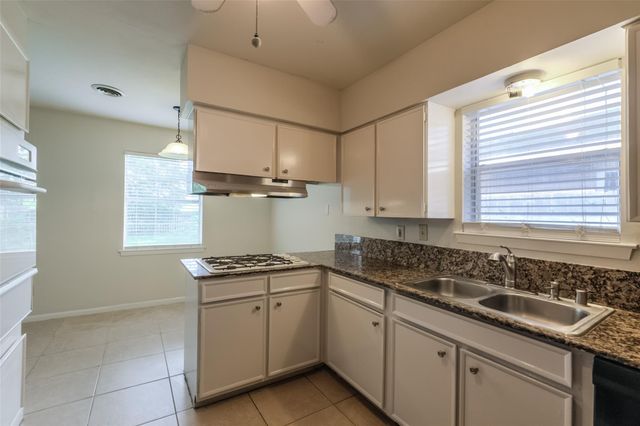 7614 Grape Street, Houston, TX 77074