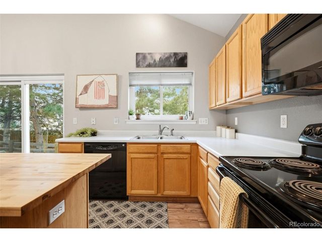 3302 Billington Dr, Erie, CO 80516