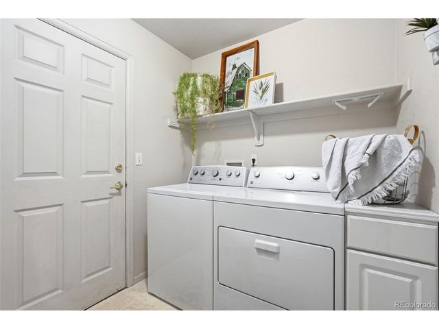 3302 Billington Dr, Erie, CO 80516