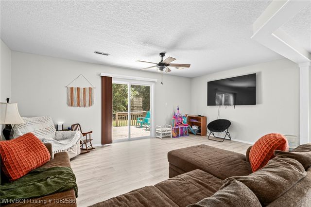 4601 Tanglewood Drive, Van Buren, AR 72956