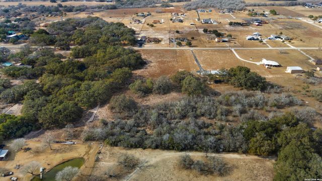 246 Shamrock Dr.,, Floresville, TX 78114