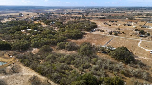 246 Shamrock Dr.,, Floresville, TX 78114