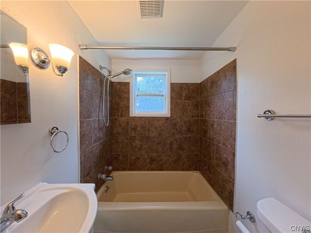 107 East Dauenhauer Street, Manlius, NY 13057