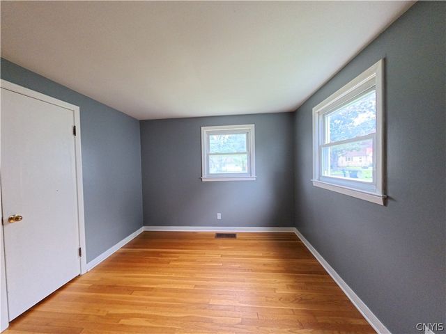 107 East Dauenhauer Street, Manlius, NY 13057