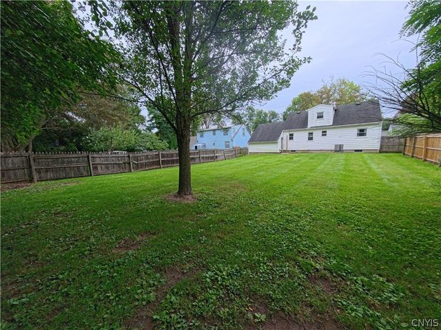 107 East Dauenhauer Street, Manlius, NY 13057