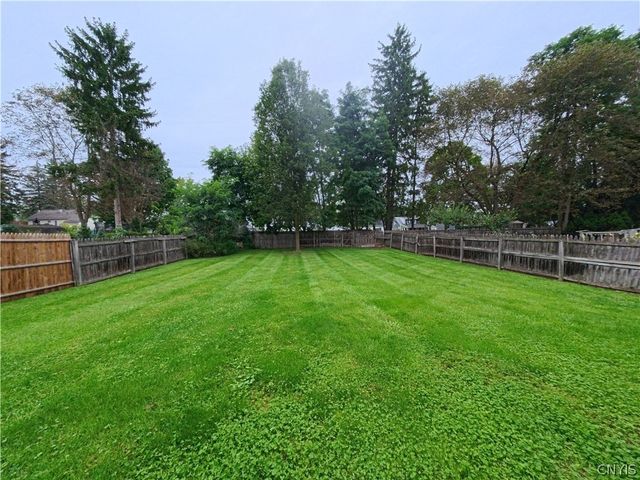 107 East Dauenhauer Street, Manlius, NY 13057