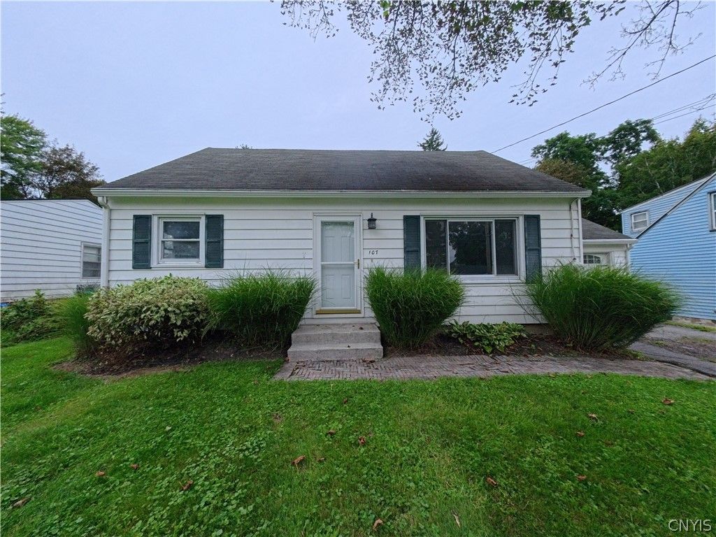 107 East Dauenhauer Street, Manlius, NY 13057