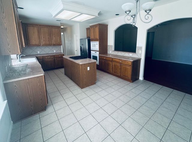 2248 Fernspring DR, Round Rock, TX 78665