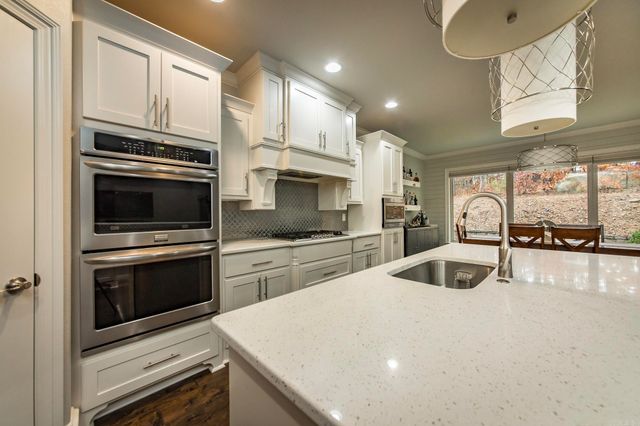 219 Miramar Blvd, Little Rock, AR 72223