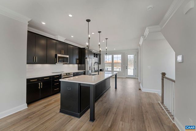 138 PARK RIDGE DR, Crozet, VA 22932