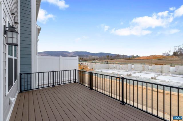 138 PARK RIDGE DR, Crozet, VA 22932