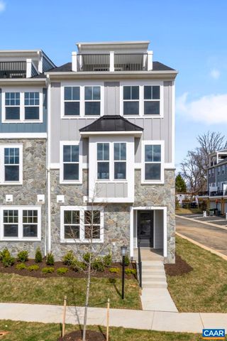 138 PARK RIDGE DR, Crozet, VA 22932