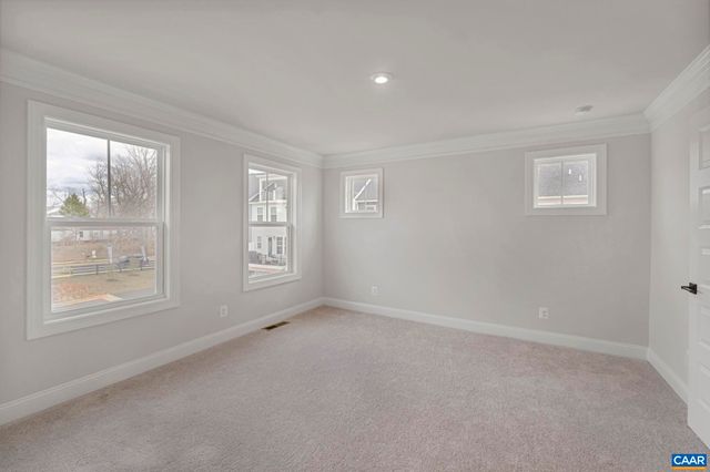 138 PARK RIDGE DR, Crozet, VA 22932