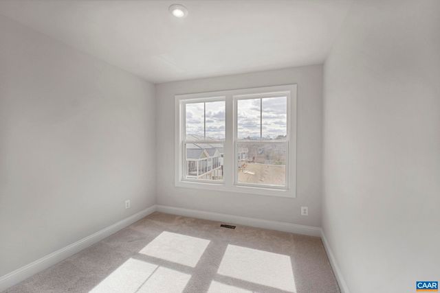 138 PARK RIDGE DR, Crozet, VA 22932