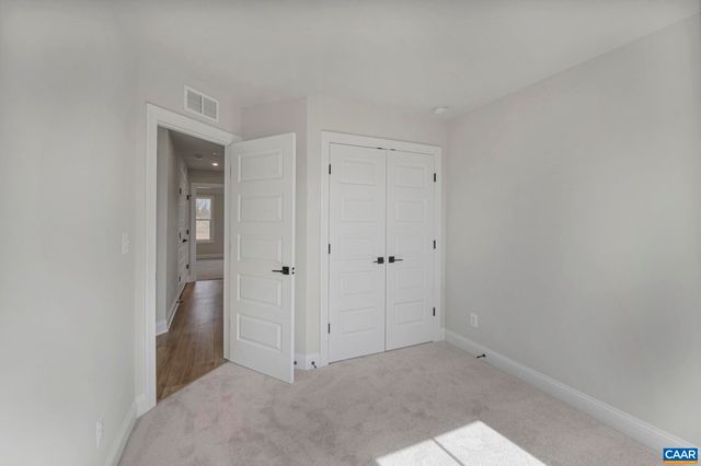 138 PARK RIDGE DR, Crozet, VA 22932