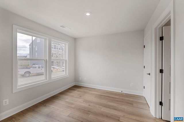 138 PARK RIDGE DR, Crozet, VA 22932