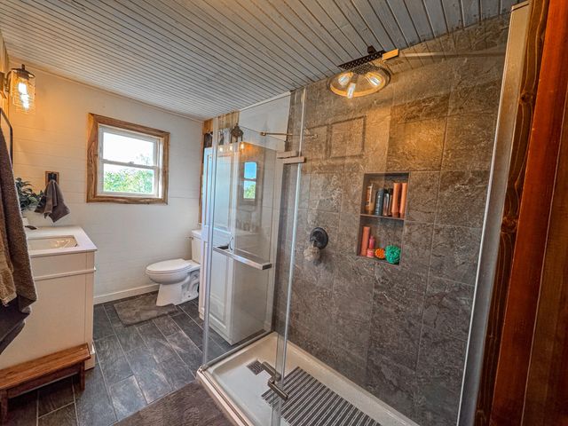 64 State Highway 215, Buffalo, MO 65622