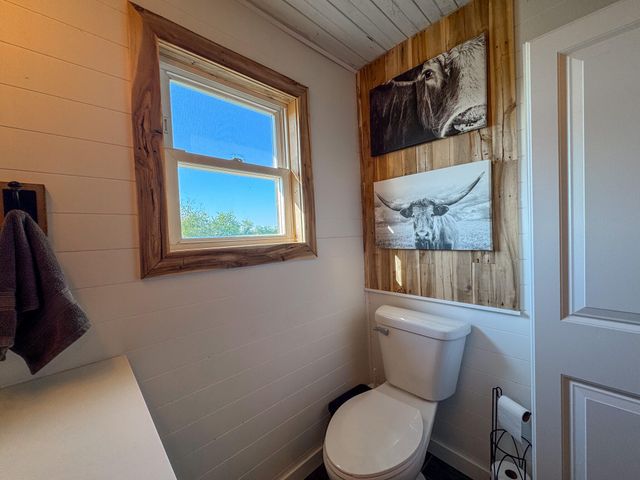 64 State Highway 215, Buffalo, MO 65622