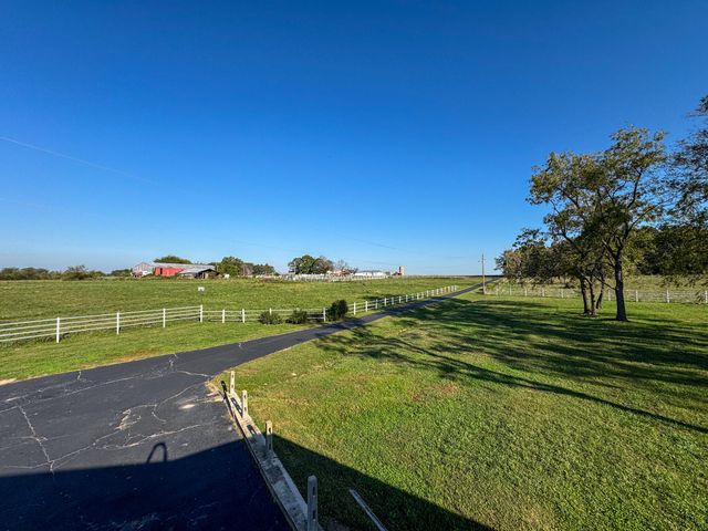 64 State Highway 215, Buffalo, MO 65622