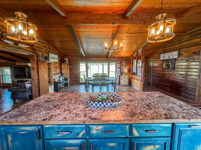 64 State Highway 215, Buffalo, MO 65622