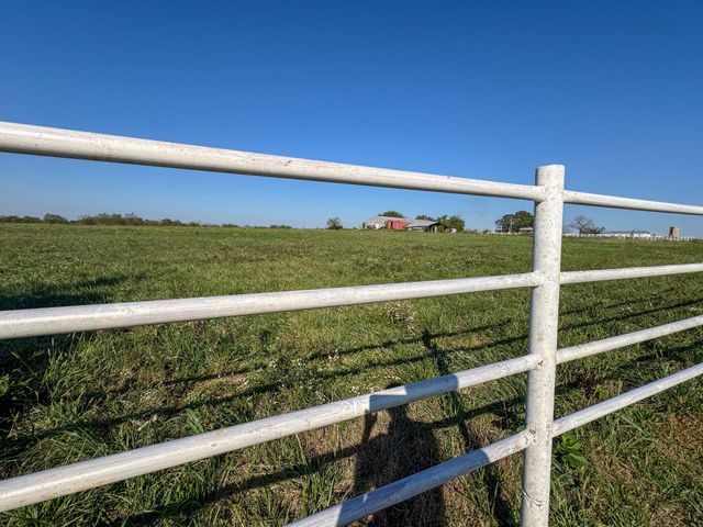 64 State Highway 215, Buffalo, MO 65622