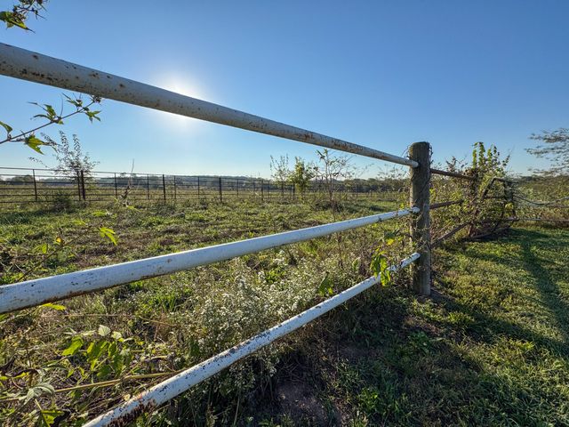 64 State Highway 215, Buffalo, MO 65622