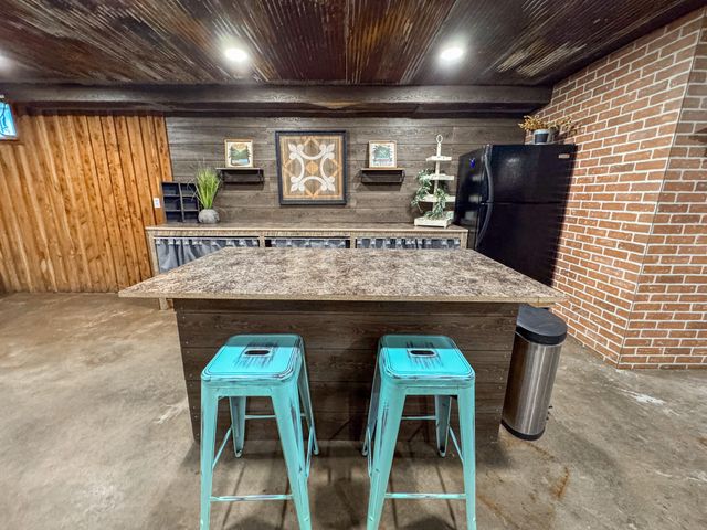 64 State Highway 215, Buffalo, MO 65622