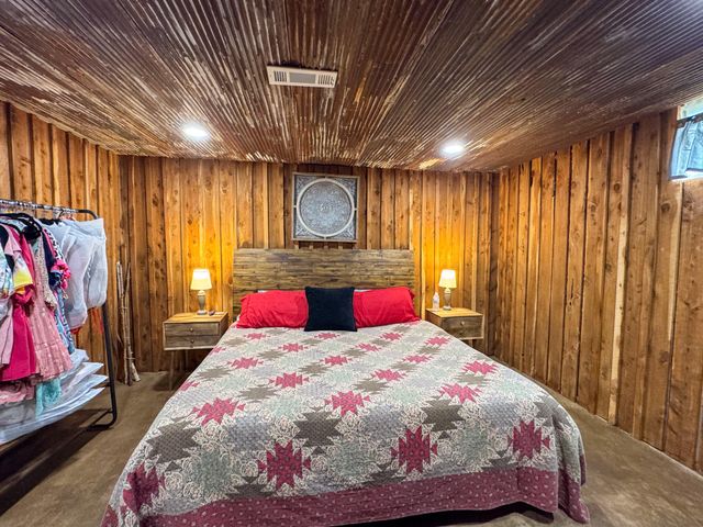 64 State Highway 215, Buffalo, MO 65622