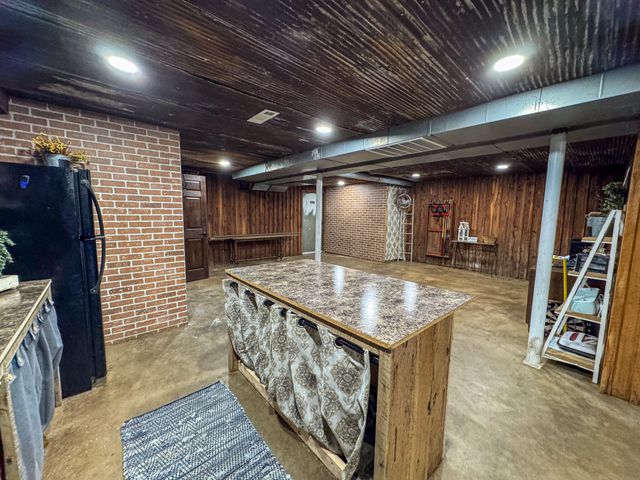 64 State Highway 215, Buffalo, MO 65622