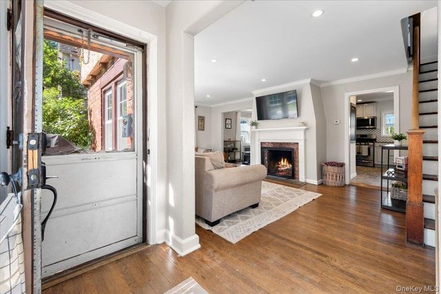 8 Interlaken Avenue, New Rochelle, NY 10801