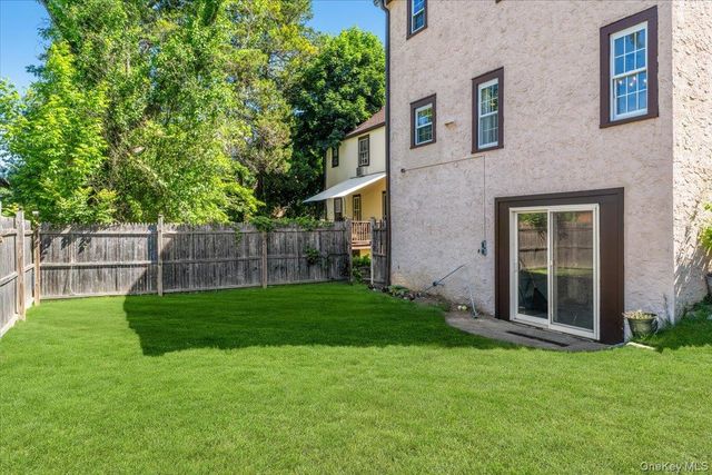 8 Interlaken Avenue, New Rochelle, NY 10801