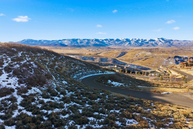 2562 E Canyon Gate Rd Unit 1, Park City, UT 84098