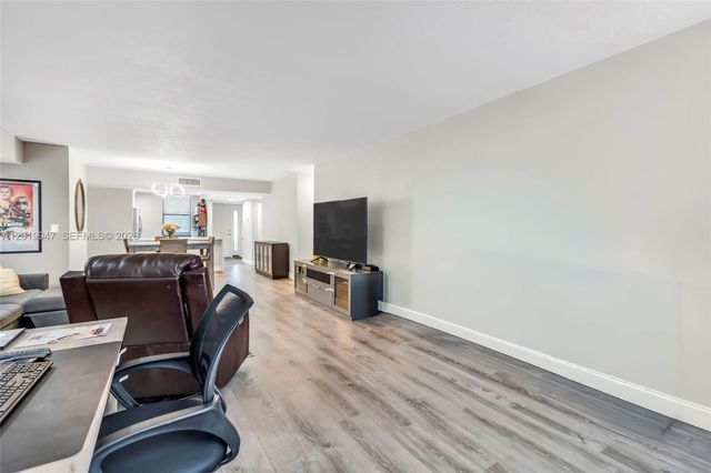 2768 Carambola Circle S 401, Coconut Creek, FL 33066