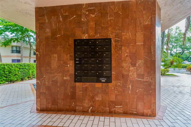 2768 Carambola Circle S 401, Coconut Creek, FL 33066