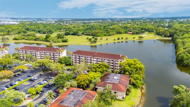 2768 Carambola Circle S 401, Coconut Creek, FL 33066