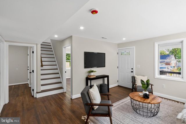 1014 CRAWFORD DR, Rockville, MD 20851