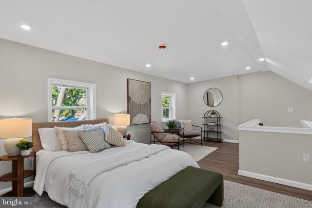 1014 CRAWFORD DR, Rockville, MD 20851