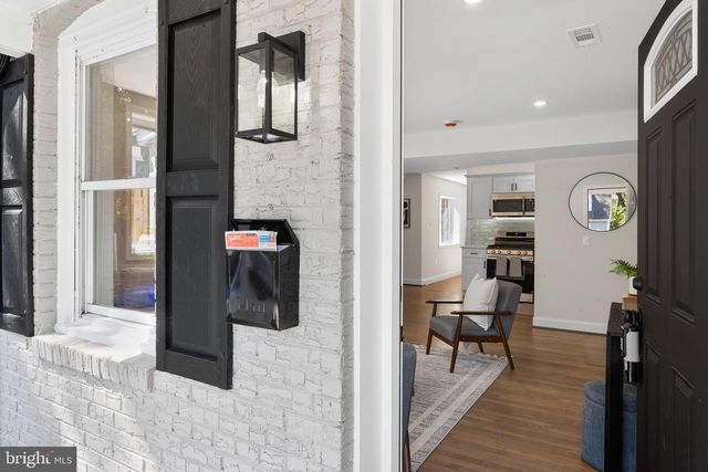 1014 CRAWFORD DR, Rockville, MD 20851