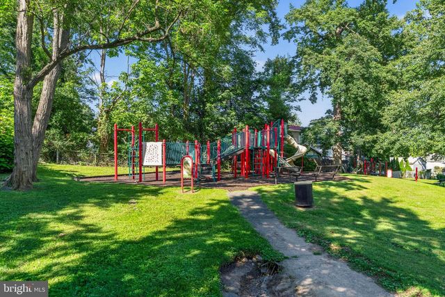 1014 CRAWFORD DR, Rockville, MD 20851