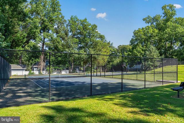 1014 CRAWFORD DR, Rockville, MD 20851