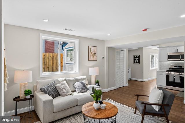 1014 CRAWFORD DR, Rockville, MD 20851
