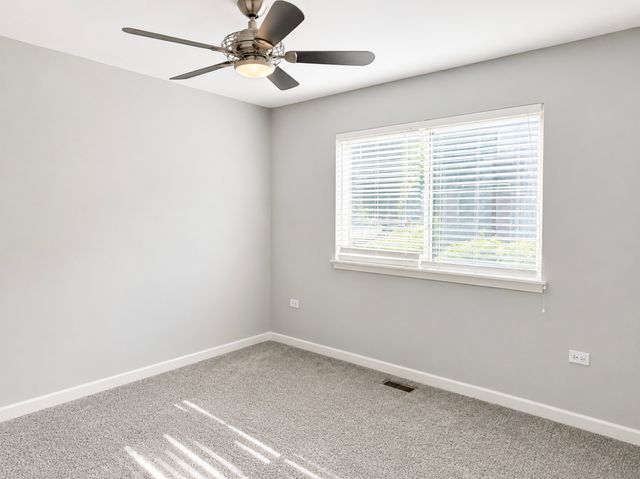 3131 SAGANASHKEE Lane, Naperville, IL 60564