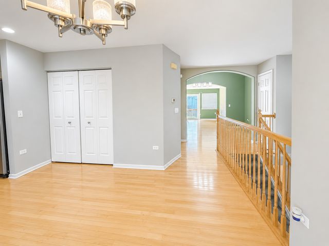 3131 SAGANASHKEE Lane, Naperville, IL 60564