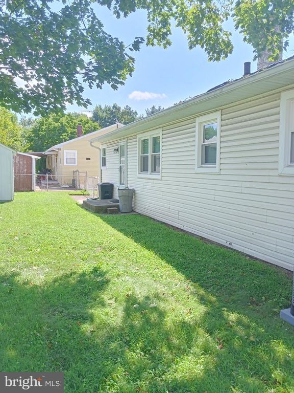 5047 GOLFVIEW DR, PENNSAUKEN, NJ 08109 — photo 4