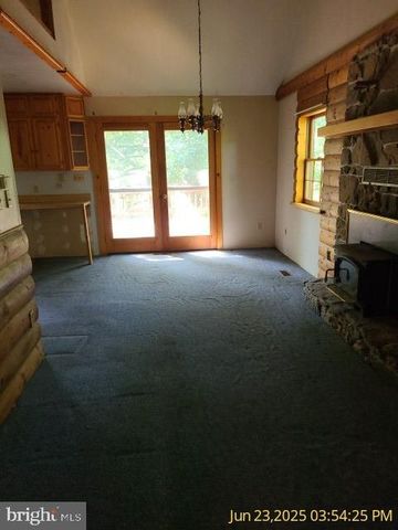 807 FELLER DR, Levels, WV 25431