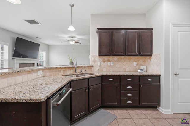 72 Glen Arbor Lane, Warner Robins, GA 31088