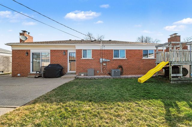 31141 Morgan Drive, Warren, MI 48088